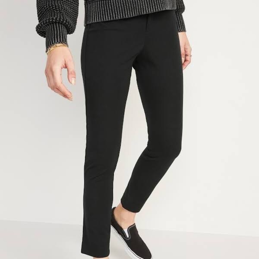Old Navy Pixie Ankle Chinos Black Size 0